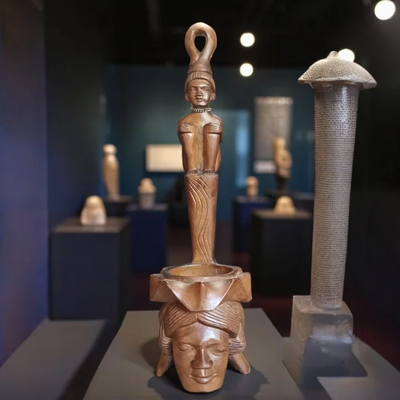 Vintage Hand-carved Igorot Ceremonial Offering Bowl or Dipping Ladle 19" H - Picture 1 of 8